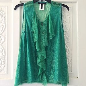 BCBG Lace Sleeveless Top Size Small, Green